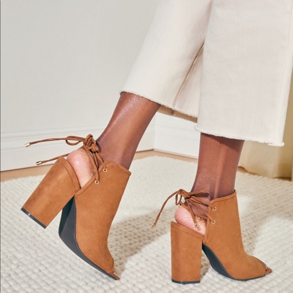 JustFab Shoes - 🆕 JustFab: Dionne Peep Toe Heeled Bootie (Camel)